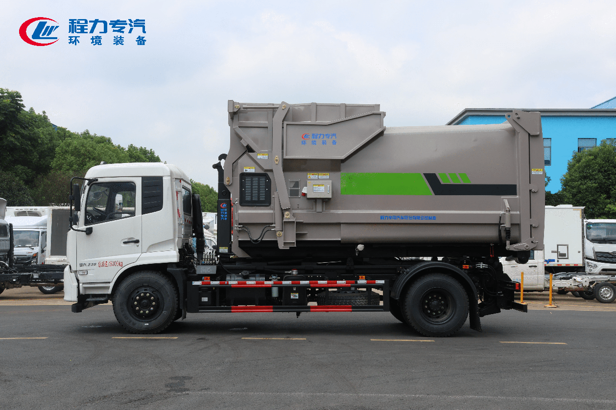 東風天錦勾臂垃圾車